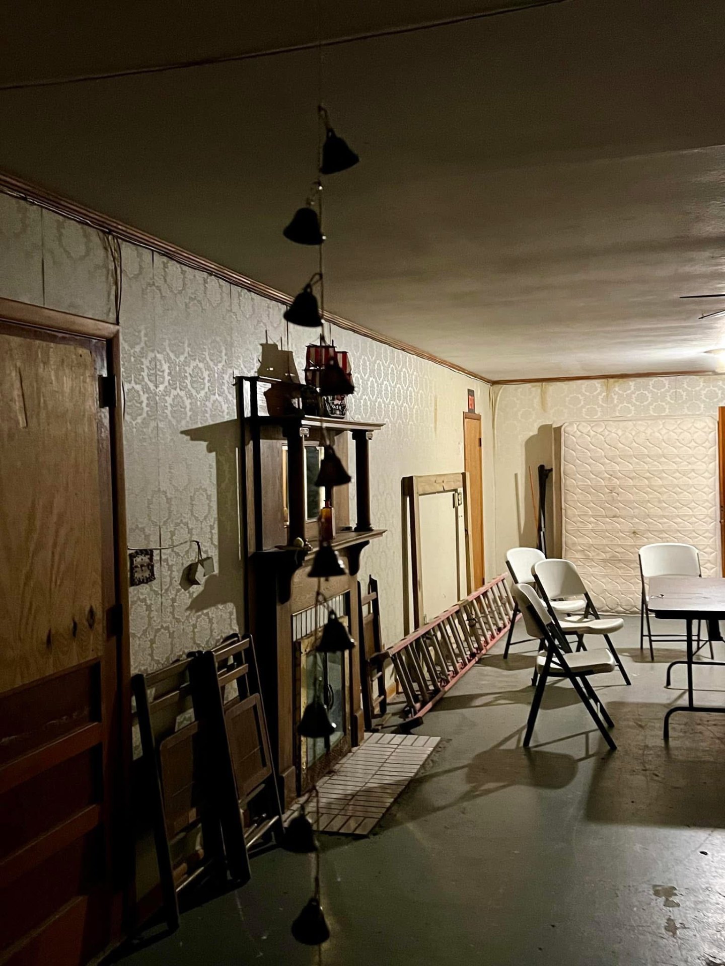 Former dining room and apartment